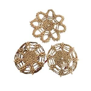 Set of 3 Vintage Seashell Pot Holder